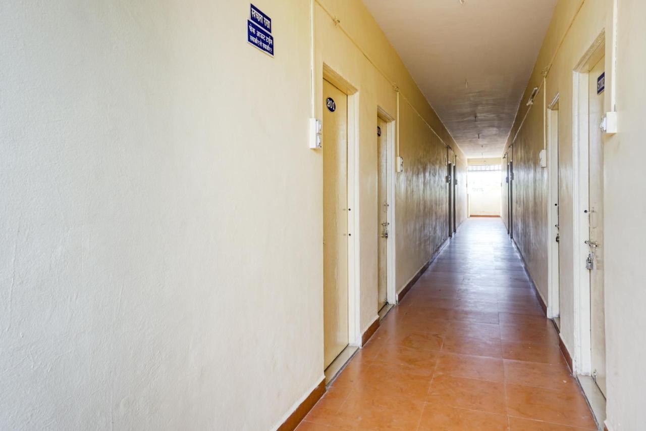 Spot On 82626 Hotel Shivtara Morgaon Екстериор снимка